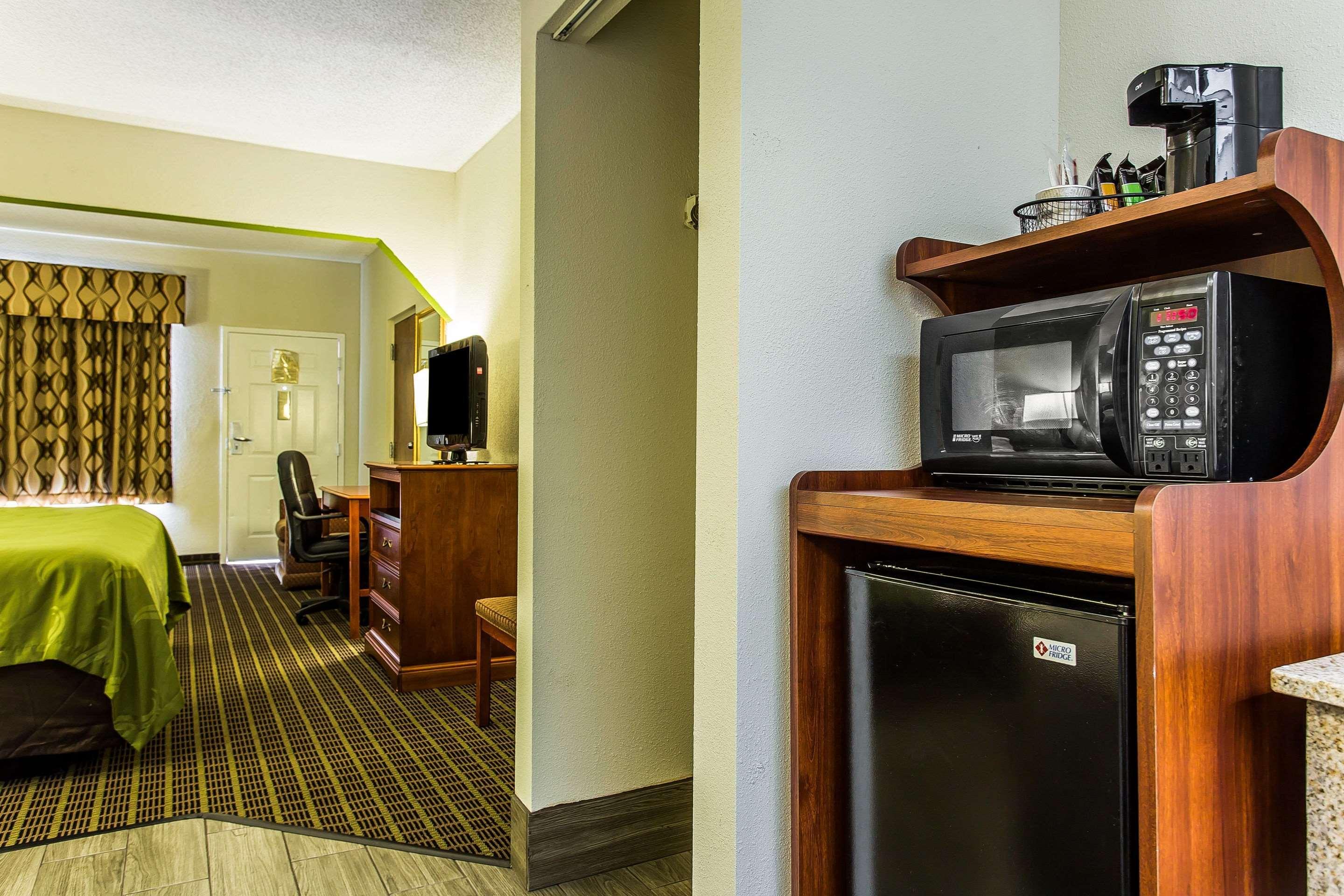 Quality Inn & Suites Orangeburg Ngoại thất bức ảnh