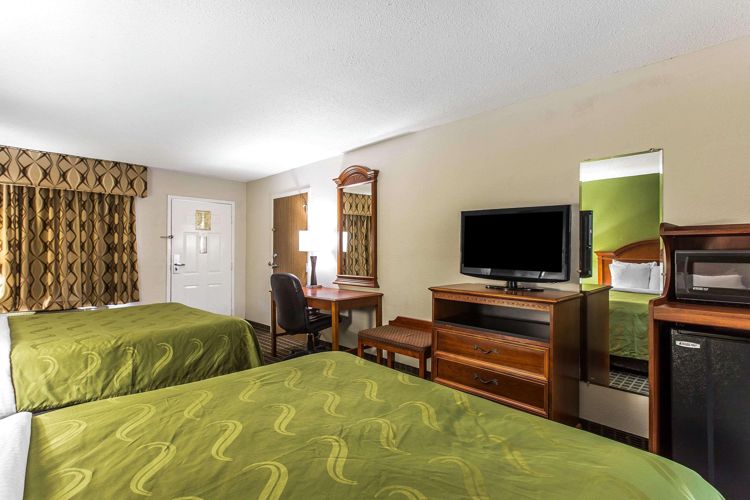 Quality Inn & Suites Orangeburg Ngoại thất bức ảnh