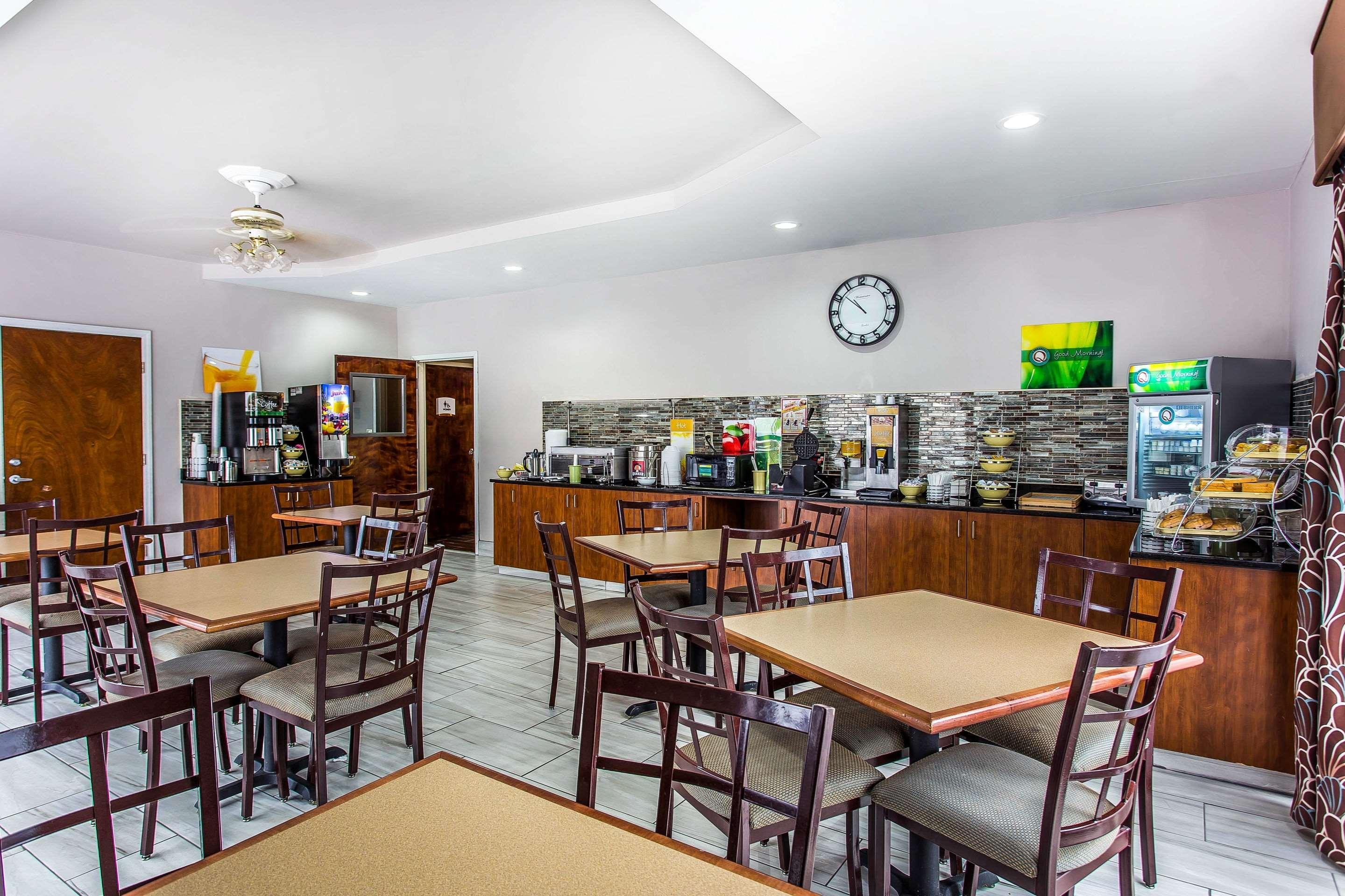 Quality Inn & Suites Orangeburg Ngoại thất bức ảnh