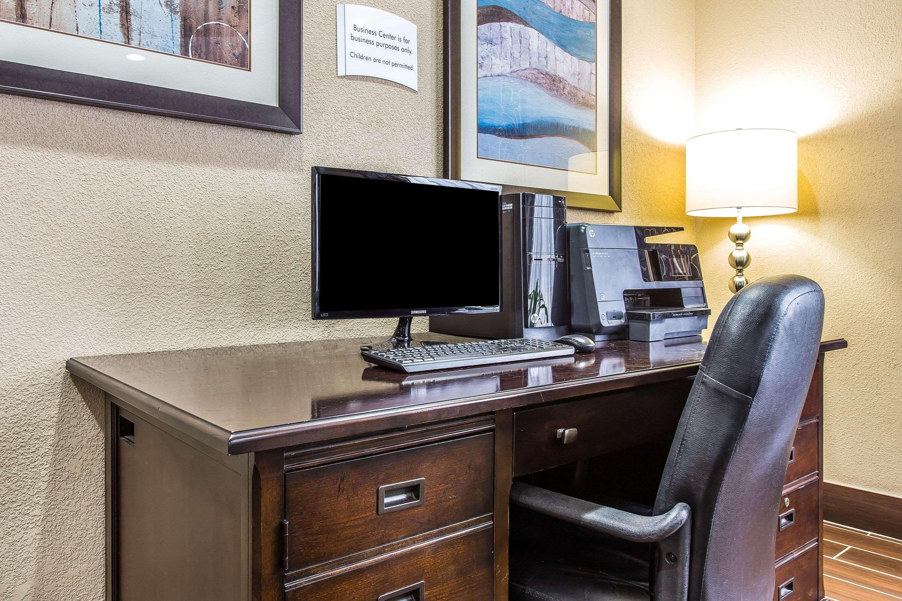 Quality Inn & Suites Orangeburg Ngoại thất bức ảnh