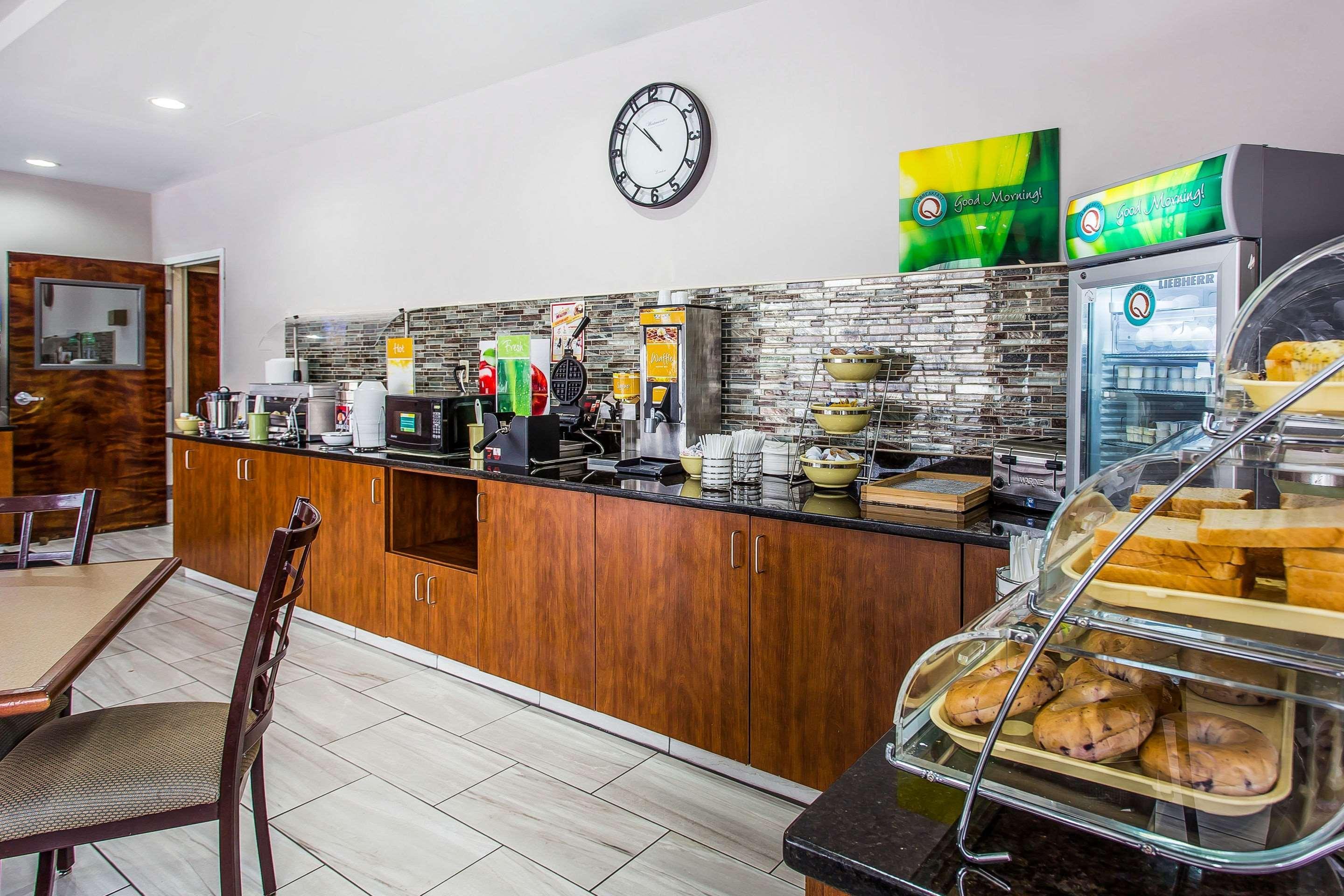 Quality Inn & Suites Orangeburg Ngoại thất bức ảnh