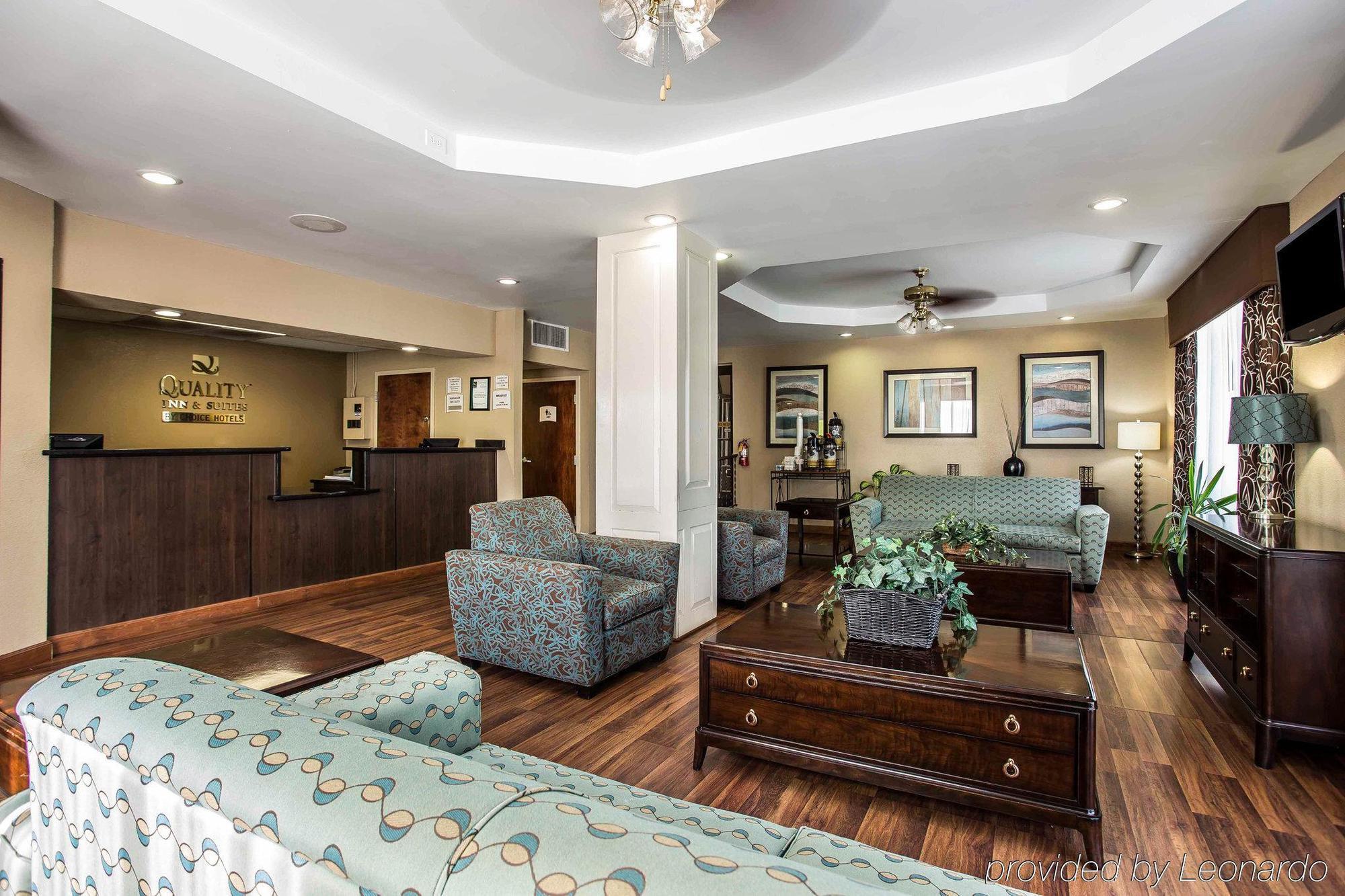 Quality Inn & Suites Orangeburg Ngoại thất bức ảnh